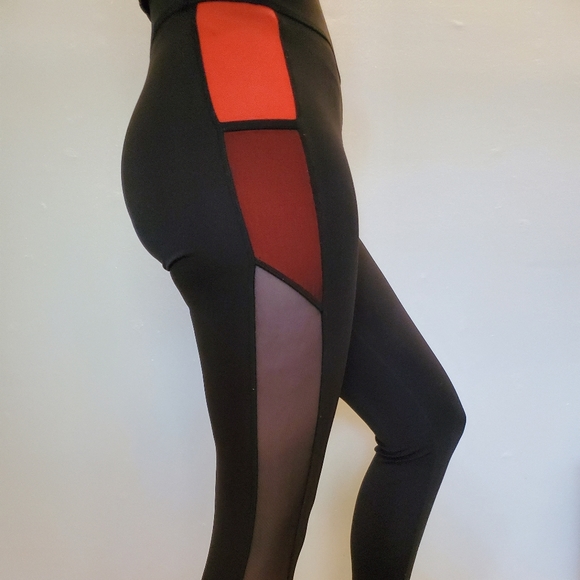 POP FIT Leggings with Cutouts - Picture 1 of 2